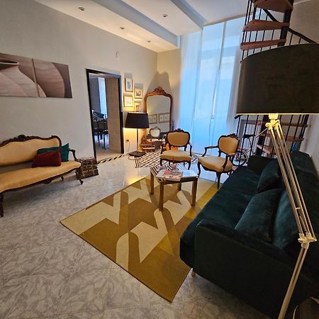 Ciaobari Apartment - Elegant 4 Bedrooms In The Heart Of Old Town Extérieur photo