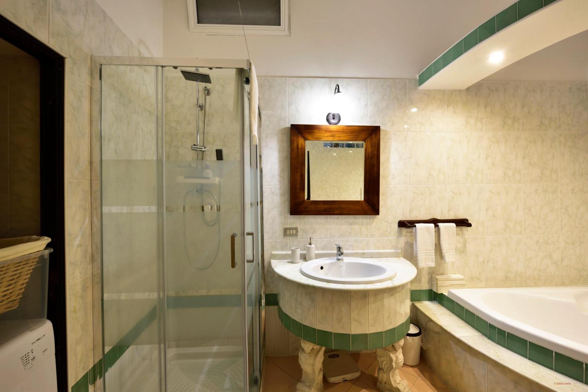 Ciaobari Apartment - Elegant 4 Bedrooms In The Heart Of Old Town Extérieur photo
